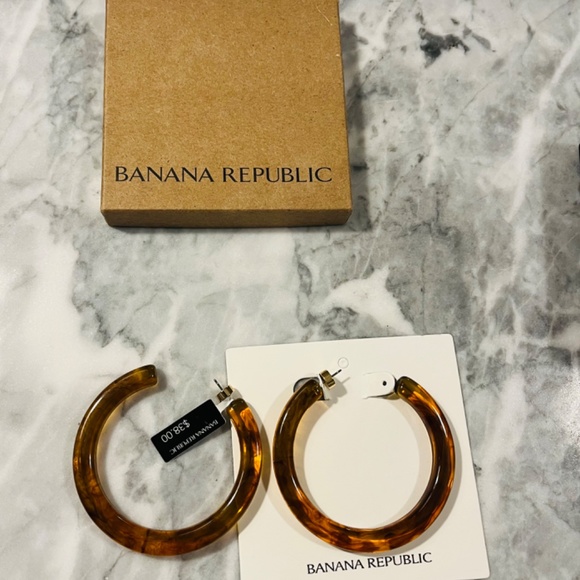 Banana Republic Resin Hoop Earrings - Picture 4 of 5